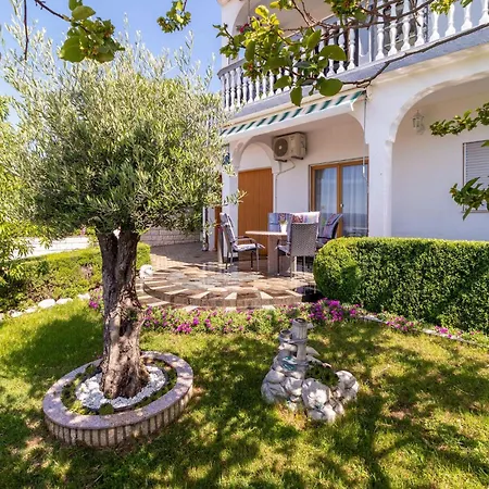 Gorgeous In Apartment Crikvenica