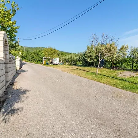 Appartement Lovely In *